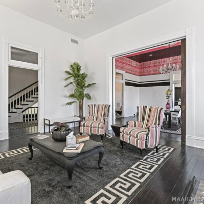 422 Herron Street