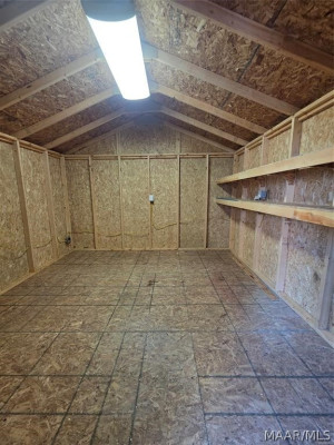 2481 E Cloverdale Park