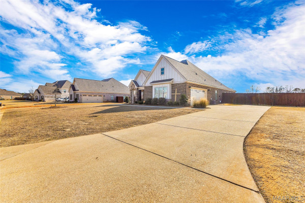 215 Midland Drive
