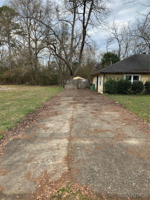 126 GROVEWOOD Court