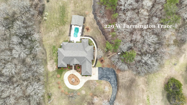 229 W Farmington Trace