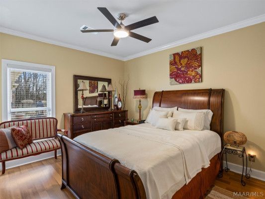 229 W Farmington Trace