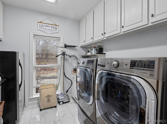 229 W Farmington Trace