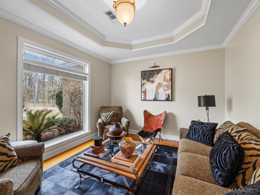 229 W Farmington Trace