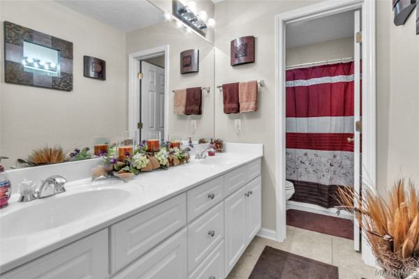 1260 Autumn Ridge Road