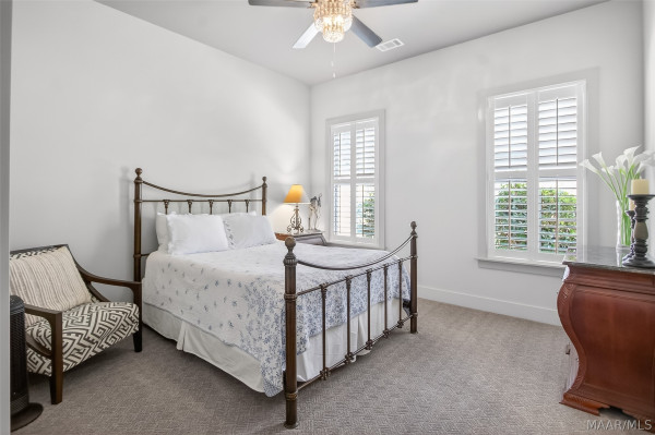 9536 Crescent Lodge Drive