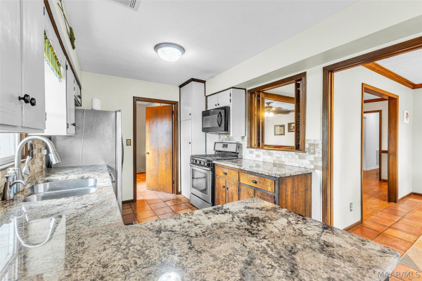 4349 WHITE ACRES Road