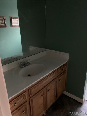 6118 Willow Glen Drive