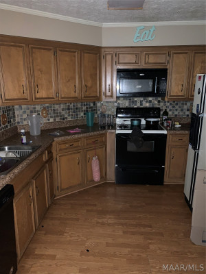 6118 Willow Glen Drive