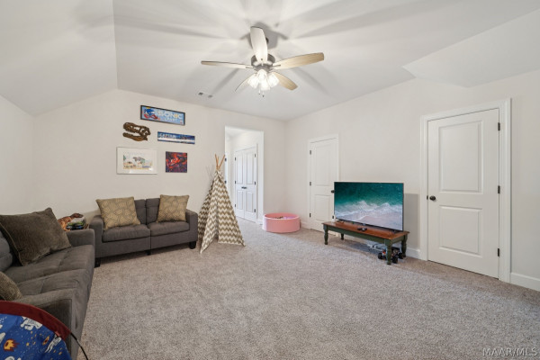 9355 Crescent Lodge Circle