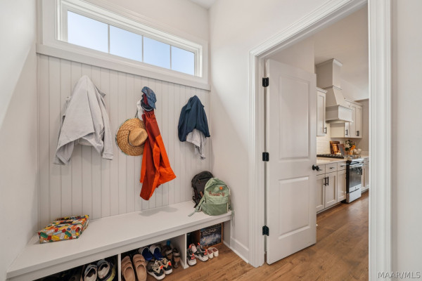 9355 Crescent Lodge Circle