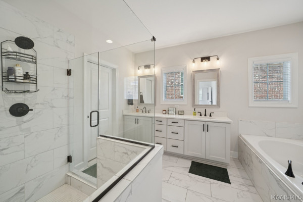 9355 Crescent Lodge Circle