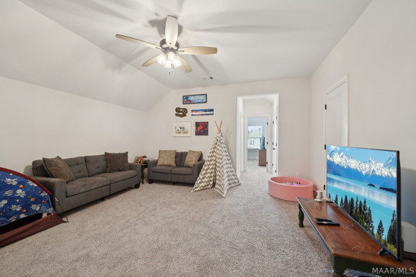 9355 Crescent Lodge Circle