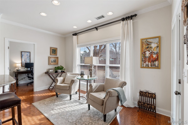 9657 Ottershaw Court