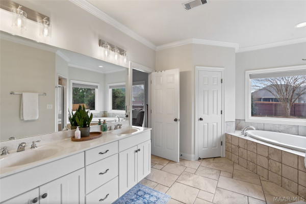 9657 Ottershaw Court