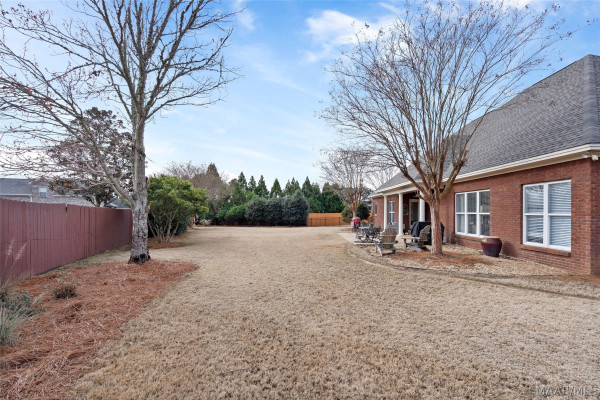 9657 Ottershaw Court