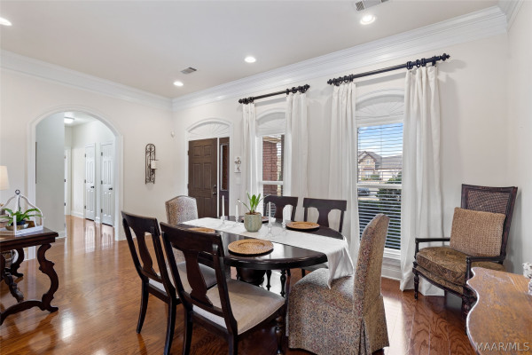 9657 Ottershaw Court