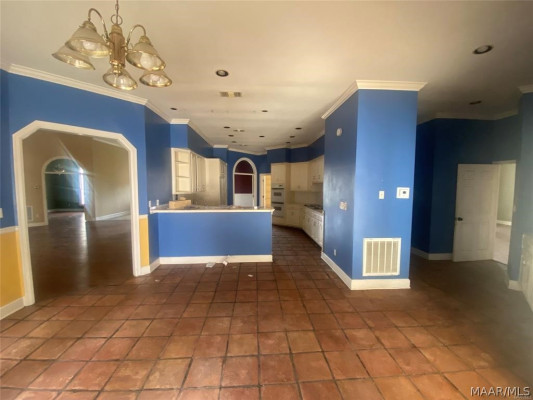 732 Whitehall Parkway