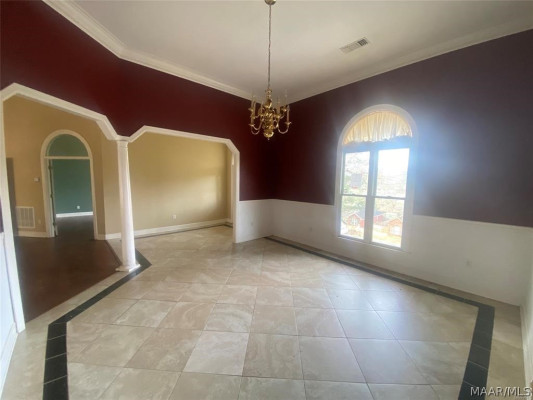 732 Whitehall Parkway