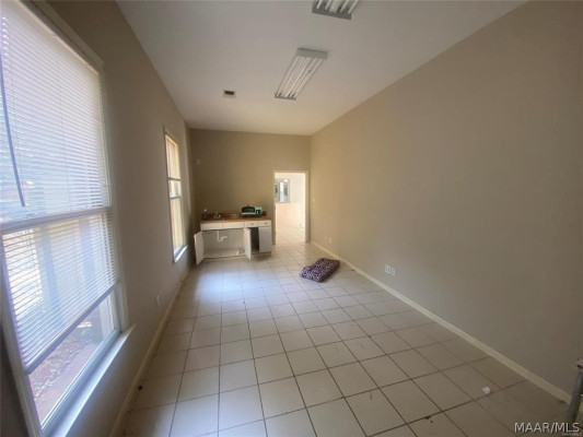 732 Whitehall Parkway