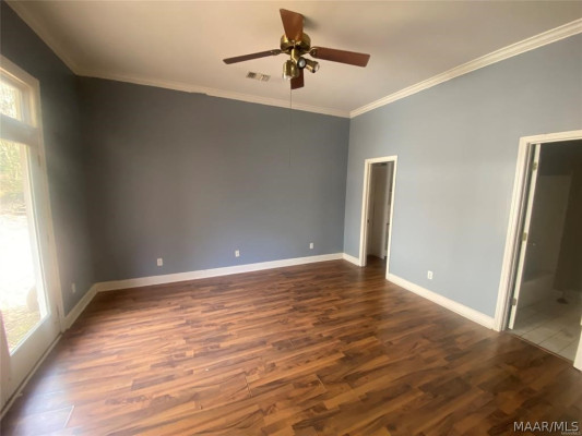 732 Whitehall Parkway