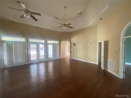 732 Whitehall Parkway