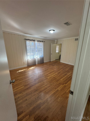 1835 Hill Hedge Drive