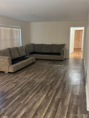 1835 Hill Hedge Drive