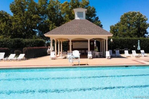 8307 Young Crossing .