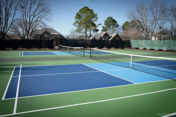 8307 Young Crossing .