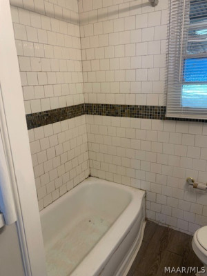 3123 FAIRGROUND Road