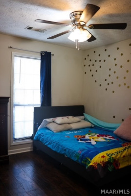 7100 Buckram Oak Drive