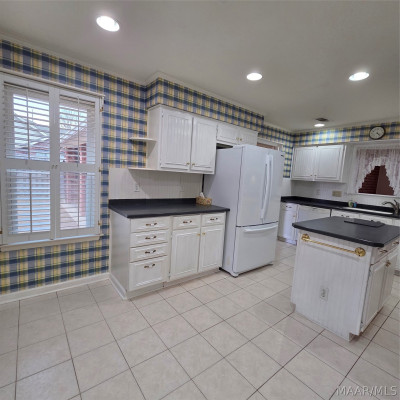 1712 Pebble Creek Drive