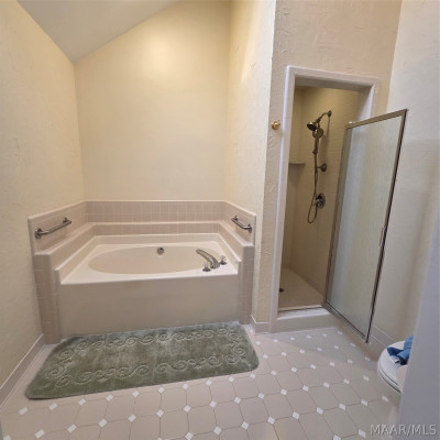 1712 Pebble Creek Drive