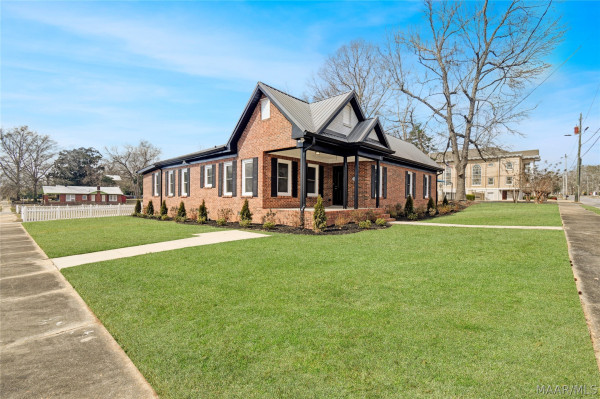 203 8th Street