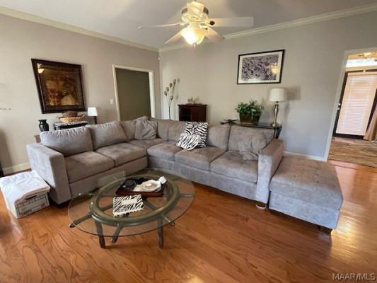 3650 Southview Avenue