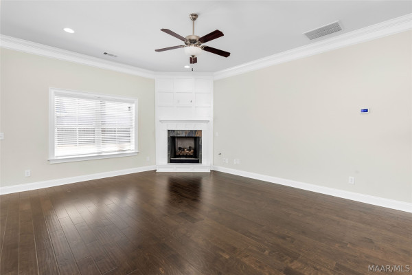 8621 Melbourne Circle