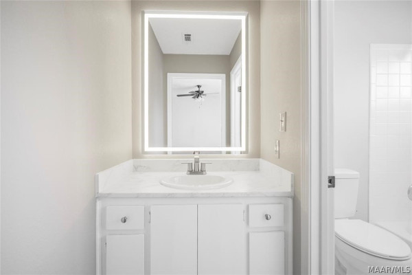 7260 ROLLING HILLS Boulevard