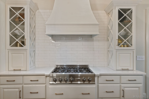 7544 Lakeridge Drive