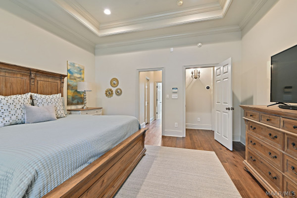 7544 Lakeridge Drive