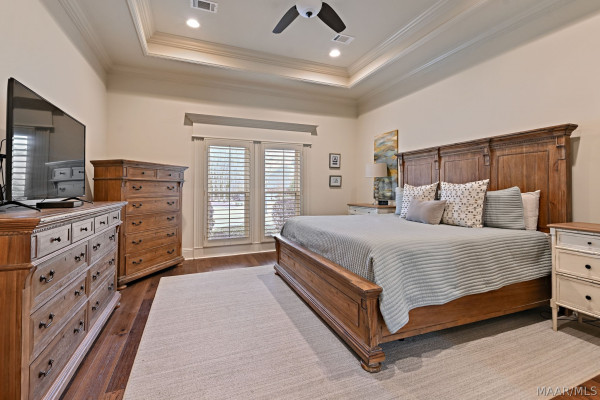 7544 Lakeridge Drive