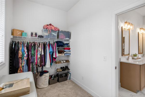 9370 CRESCENT LODGE Circle