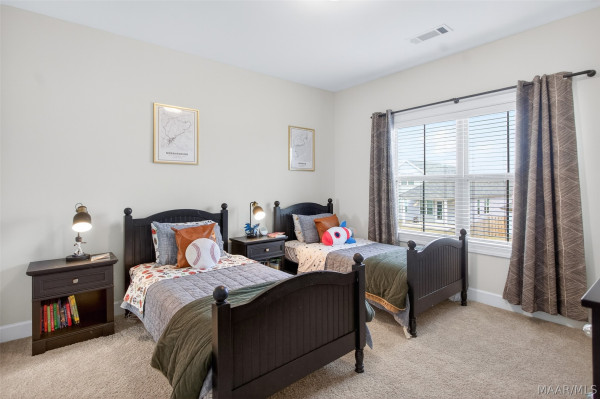 9370 CRESCENT LODGE Circle