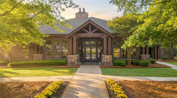 9370 CRESCENT LODGE Circle