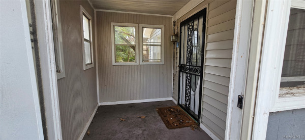 809 BUNCHE Avenue