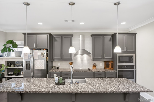 132 Avenue Of The Orchards .