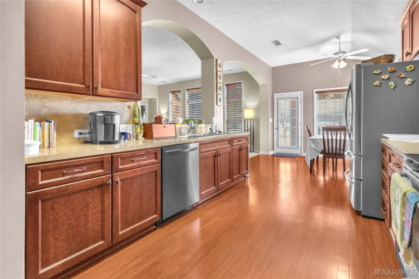 704 Stoneybrooke Way