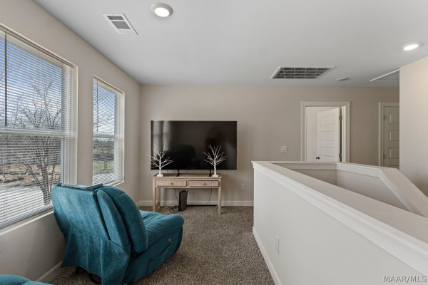 1716 Windsor Hill Lane