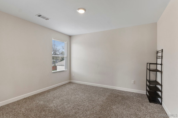 1716 Windsor Hill Lane