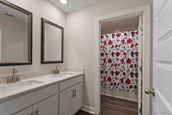 1716 Windsor Hill Lane